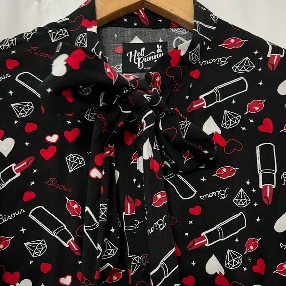 HELL BUNNY BISOUS BLOUSE SIZE SMALL - Picture 4 of 7
